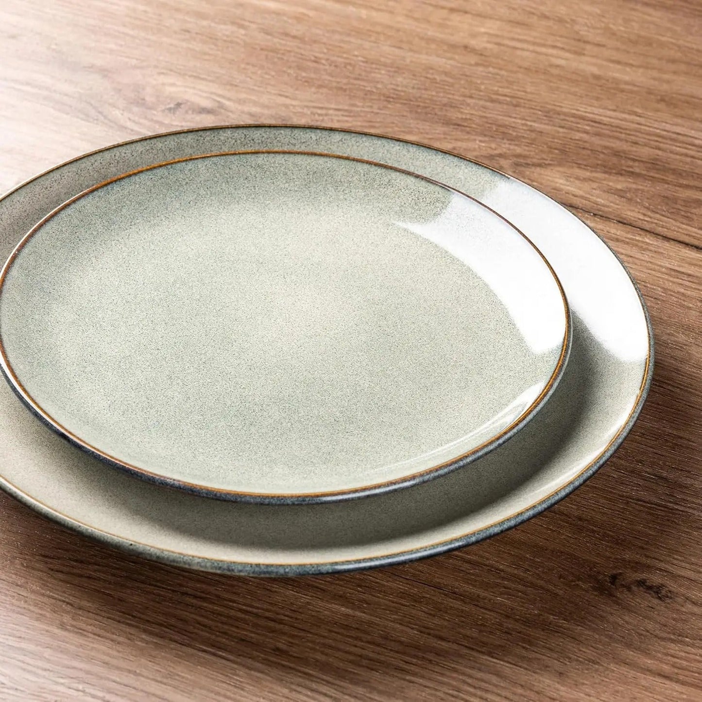 18-Piece Handpainted Stoneware Dinnerware Set for 6 - Sage Green