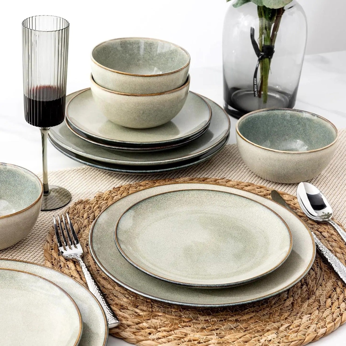 18-Piece Handpainted Stoneware Dinnerware Set for 6 - Sage Green